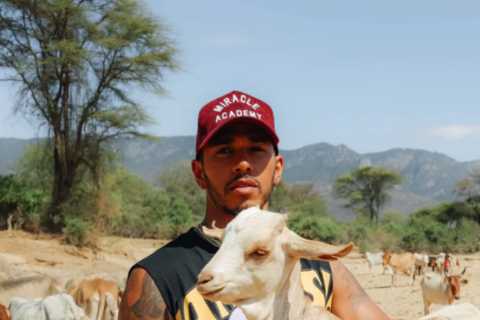 Fans all saying the same thing as F1 legend Lewis Hamilton shares picture with a goat, calling it his ‘new best friend’