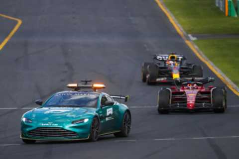 How does the F1 safety car work?