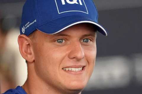 Mick Schumacher and Nyck de Vries among four drivers to take part in Alpine F1 testing to determine 2023 driver