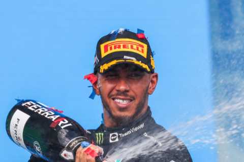 ‘All on point’ – Lewis Hamilton praises Mercedes team after coming agonisingly close to beating Verstappen at US GP