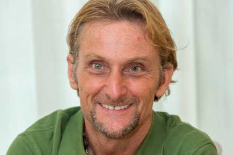 Who is World Superbike legend Carl Fogarty?