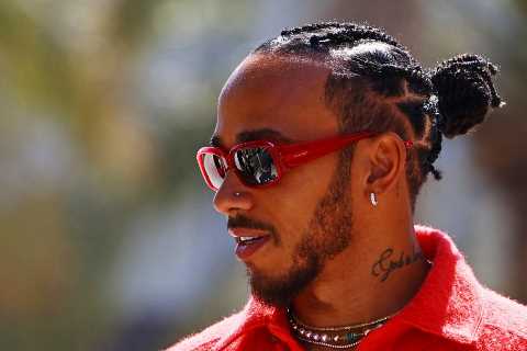 Lewis Hamilton excites F1 fans with bold statement about new season as he poses for model photo shoot