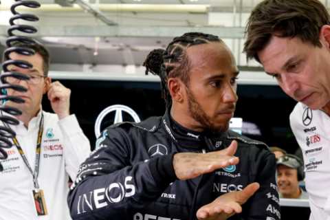 Mercedes ‘hold emergency meeting’ after disastrous F1 season opener as Lewis Hamilton slams car’s issues in Bahrain GP