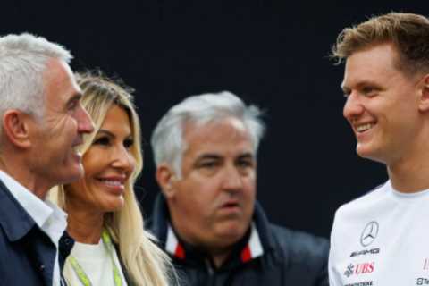 Mick Schumacher on ’emotional’ experience of working with engineers who were at Mercedes when dad Michael was there