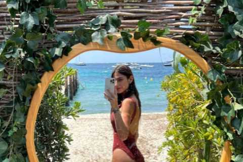 Max Verstappen’s stunning girlfriend Kelly Piquet shows off peachy bum in swimsuit as fans say F1 star is ‘lucky guy’