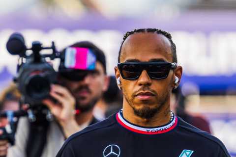 Lewis Hamilton's Decision to Stay with Mercedes Bemoaned by F1 Legend