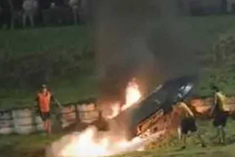 Terrifying Moment as 18-Year-Old Racer Crashes Superboat at High Speed