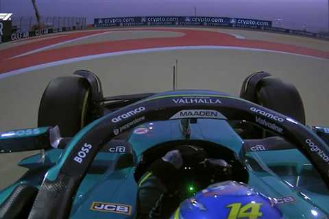 Steering wheel FALLS OFF mid-corner for Alonso - F1 fans lose their minds over 'nightmare' scenario