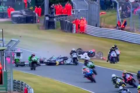 Mayhem at Oulton Park: 11-Rider Crash Turns British Superbikes Opener into Nightmare