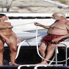 Flavio's Post-Breakup Yacht Life is... Something Else